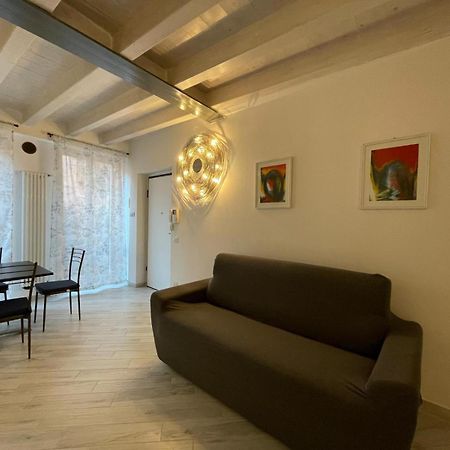 Dimora San Giulio Apartment Bonate Sotto Exterior foto