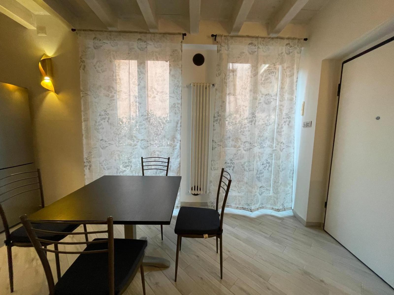 Dimora San Giulio Apartment Bonate Sotto Exterior foto