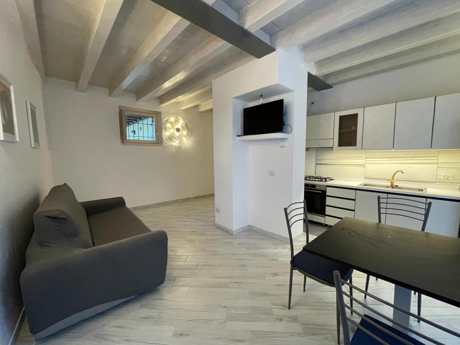 Dimora San Giulio Apartment Bonate Sotto Exterior foto
