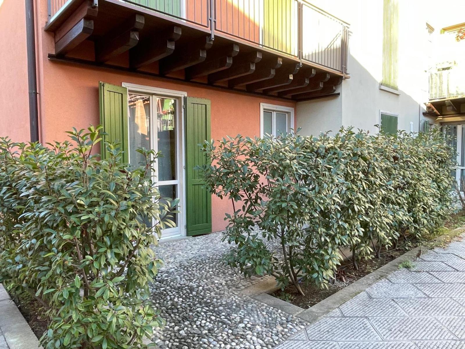 Dimora San Giulio Apartment Bonate Sotto Exterior foto